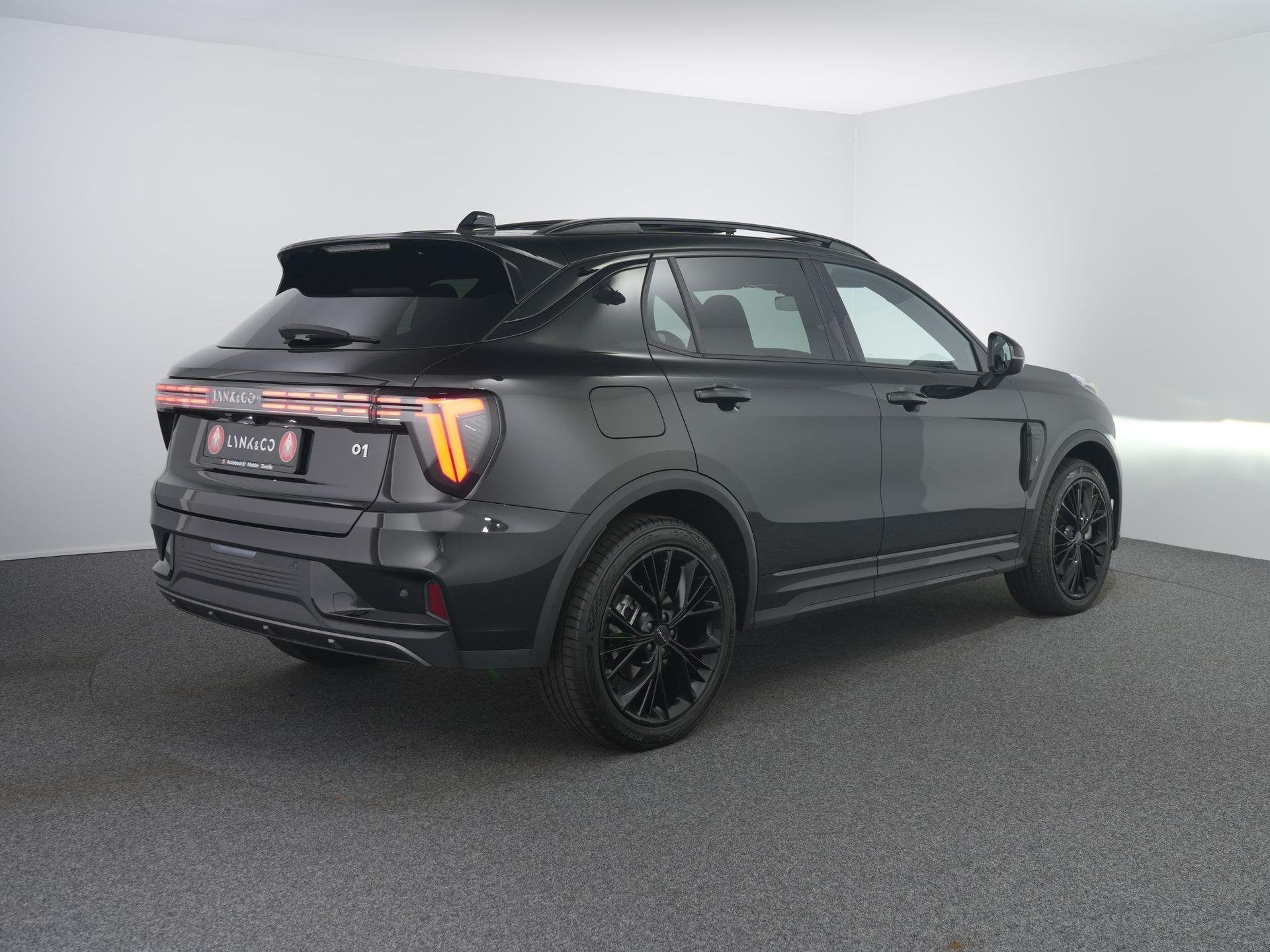 lynk&co 01 1.5 More Leer | Pano | 360 | ACC | 20"LM, Auto's, Lynk & Co, Euro 6, 4 cilinders, 1898 kg, Zwart