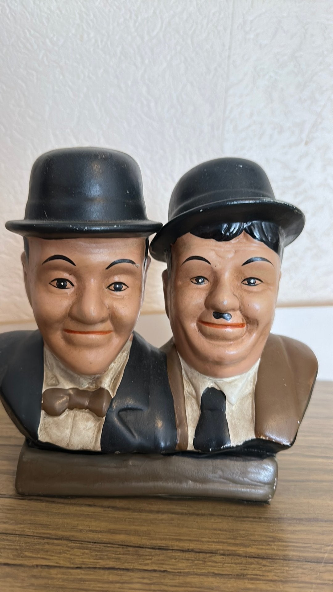 Figurine aardewerk de dikke en de dunne, Verzamelen, Beelden en Beeldjes, Ophalen of Verzenden, Zo goed als nieuw