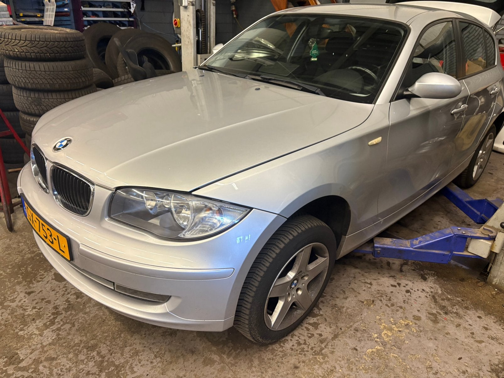 Bmw 1-Serie e87 facelift 116i N43B16 compleet in onderdelen, Auto-onderdelen, Ophalen, BMW, Bumper