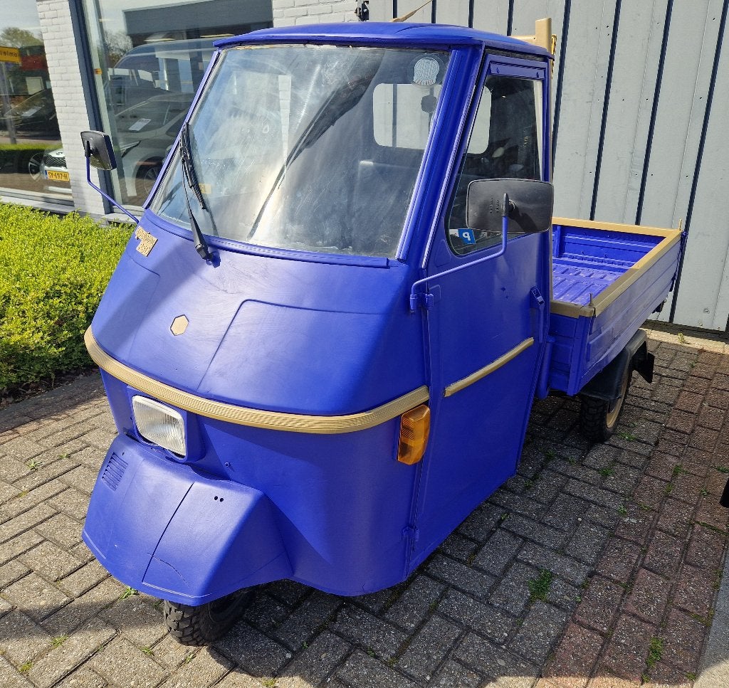 INKOOP : klassieke vespa brommer , scooter , vespacar ape, Ophalen, Gebruikt