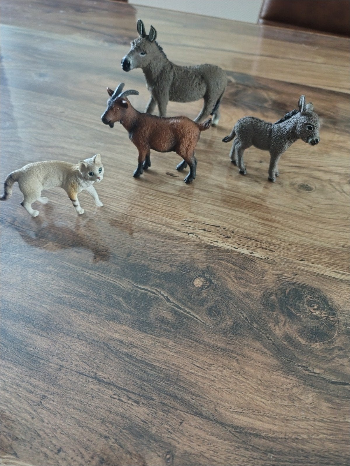 Uitzoeken. Nieuwstaat. Schleich dieren (kat, ezels, geit), Verzamelen, Dierenverzamelingen, Ophalen of Verzenden, Zo goed als nieuw