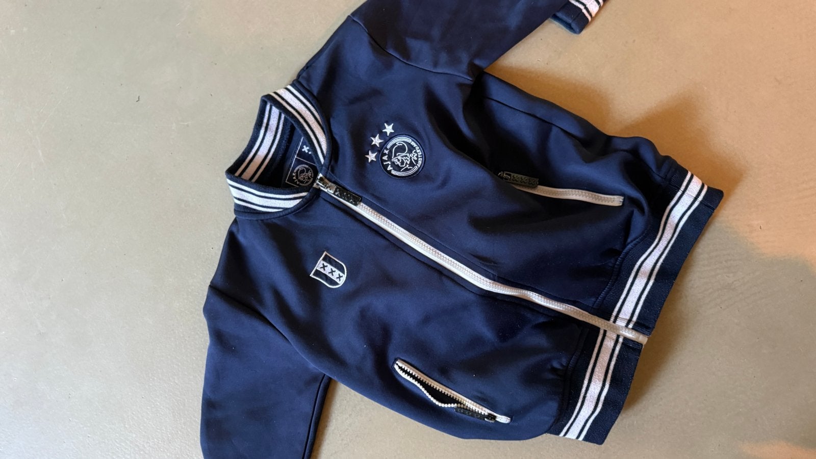 Ajax kleding maat 140, Ophalen of Verzenden, Zo goed als nieuw, Jongetje of Meisje, Jasje