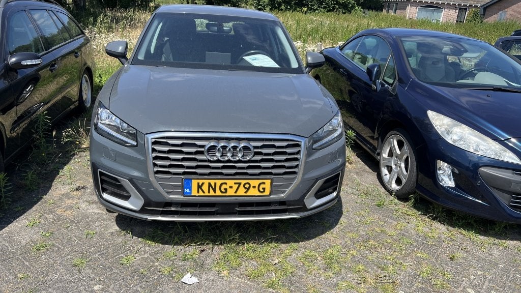 Audi Q2 30 tfsi (bj 2019), Auto's, Audi, Bedrijf, Te koop, Q2, Lederen bekleding, Metallic lak, Benzine, Hatchback, Handgeschakeld
