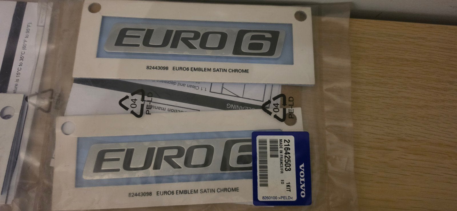 Volvo embleems, Ophalen