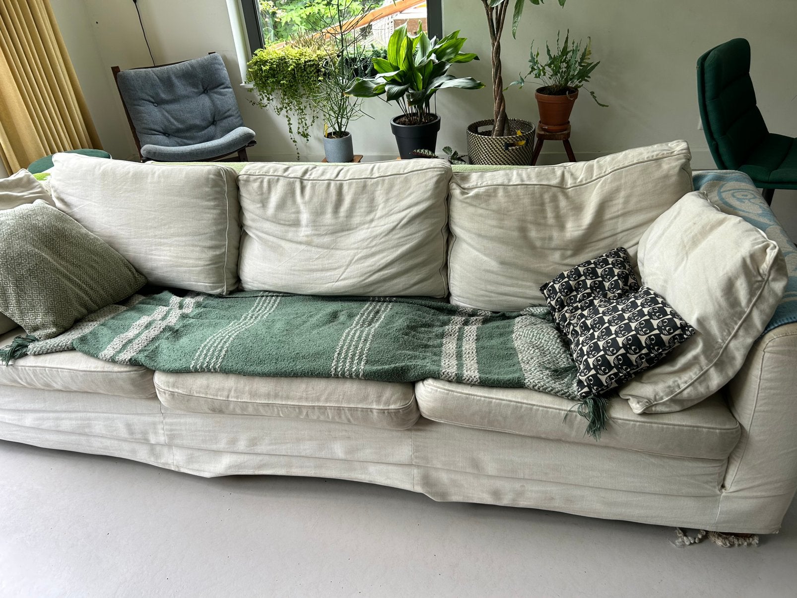 Linteloo 4-zits bank met donsvulling en houten pootjes, Huis en Inrichting, Ophalen, Gebruikt, Stof