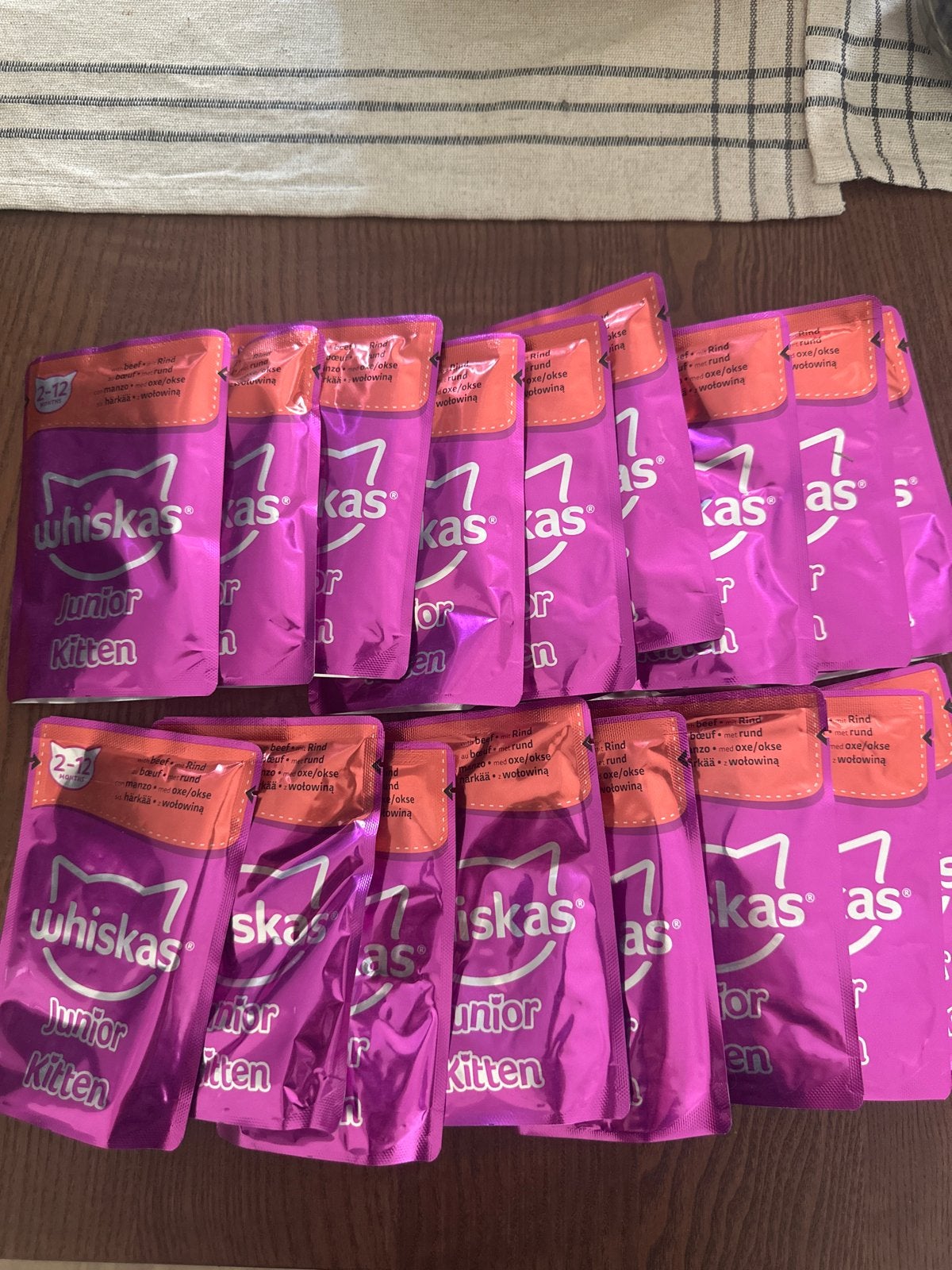 Whiskas Junior Wet Food - Beef 17x85g Kitten, Ophalen, Kat