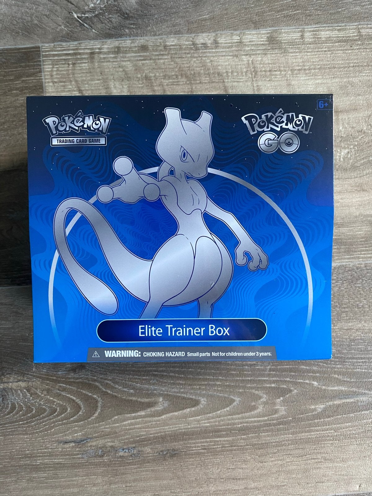 Pokémon GO Elite Trainer Box sealed!, Ophalen of Verzenden, Nieuw, Boosterbox
