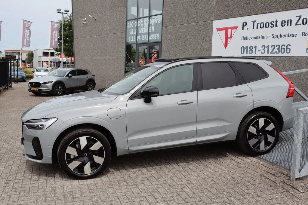 Volvo XC60 2.0 T8 Plug-in hybrid AWD Dark Panor € 52.450,0, Automaat, Gebruikt, Euro 6, 4 cilinders