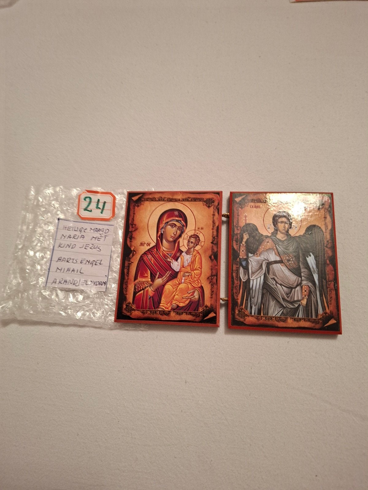 Set van 2 religieuze iconen: Maria met Kind en Aartsengel, Antiek en Kunst, Antiek | Religie, Ophalen of Verzenden
