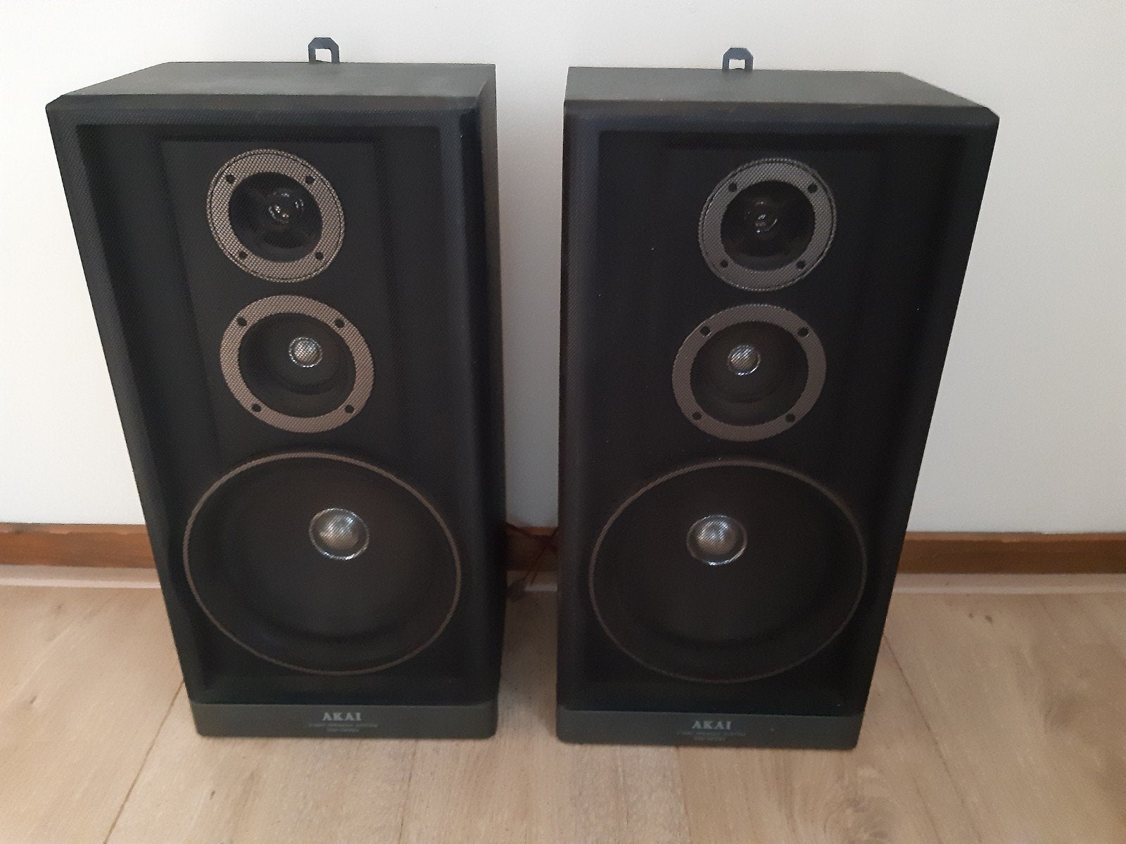2 AKAI Boxen zwart., Ophalen, Zo goed als nieuw, Minder dan 60 watt, Overige merken