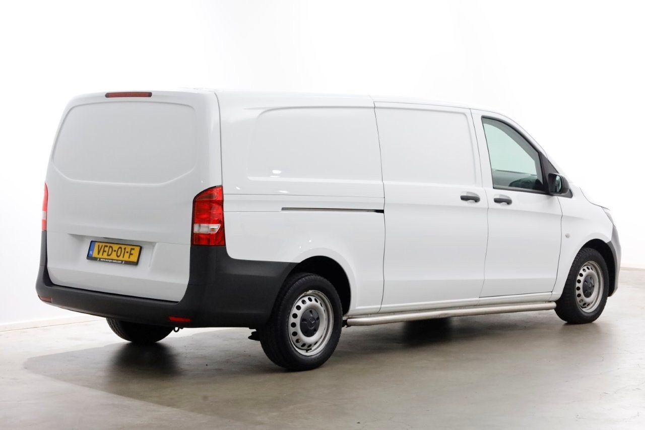 Mercedes-Benz Vito 111 CDI 115pk XL Extra Lang Airco/Camera/, Auto's, Voorwielaandrijving, Gebruikt, Euro 6, 4 cilinders