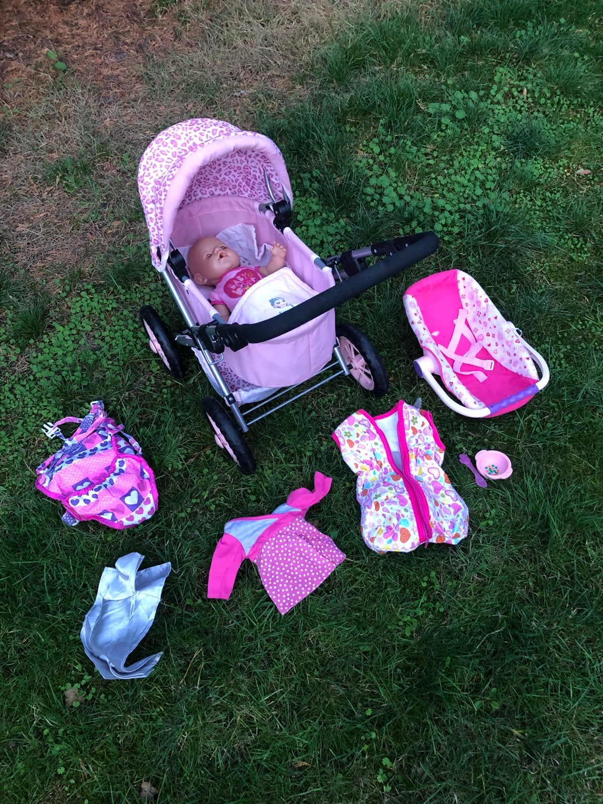 Baby Born pop met kinderwagen en accessoires, Ophalen of Verzenden, Gebruikt, Babypop