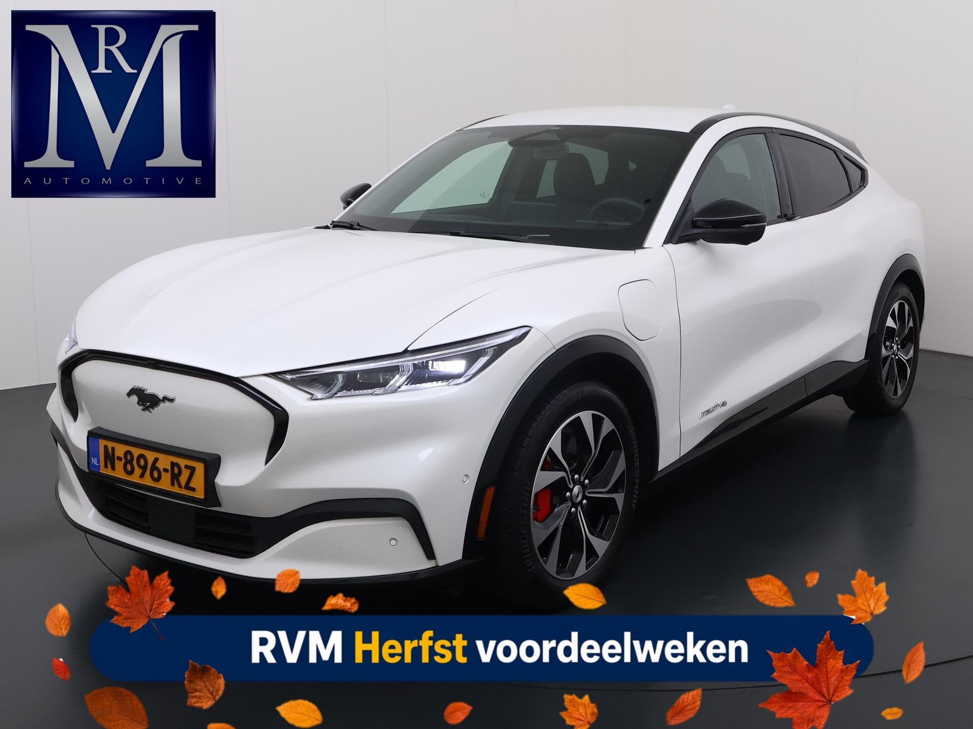 Ford Mustang Mach-E AWD 75 kWh VAN: 30.900,- VOOR: 27.877,-, Auto's, Dealer onderhouden, Gebruikt, 750 kg, Automatische klimaatregeling