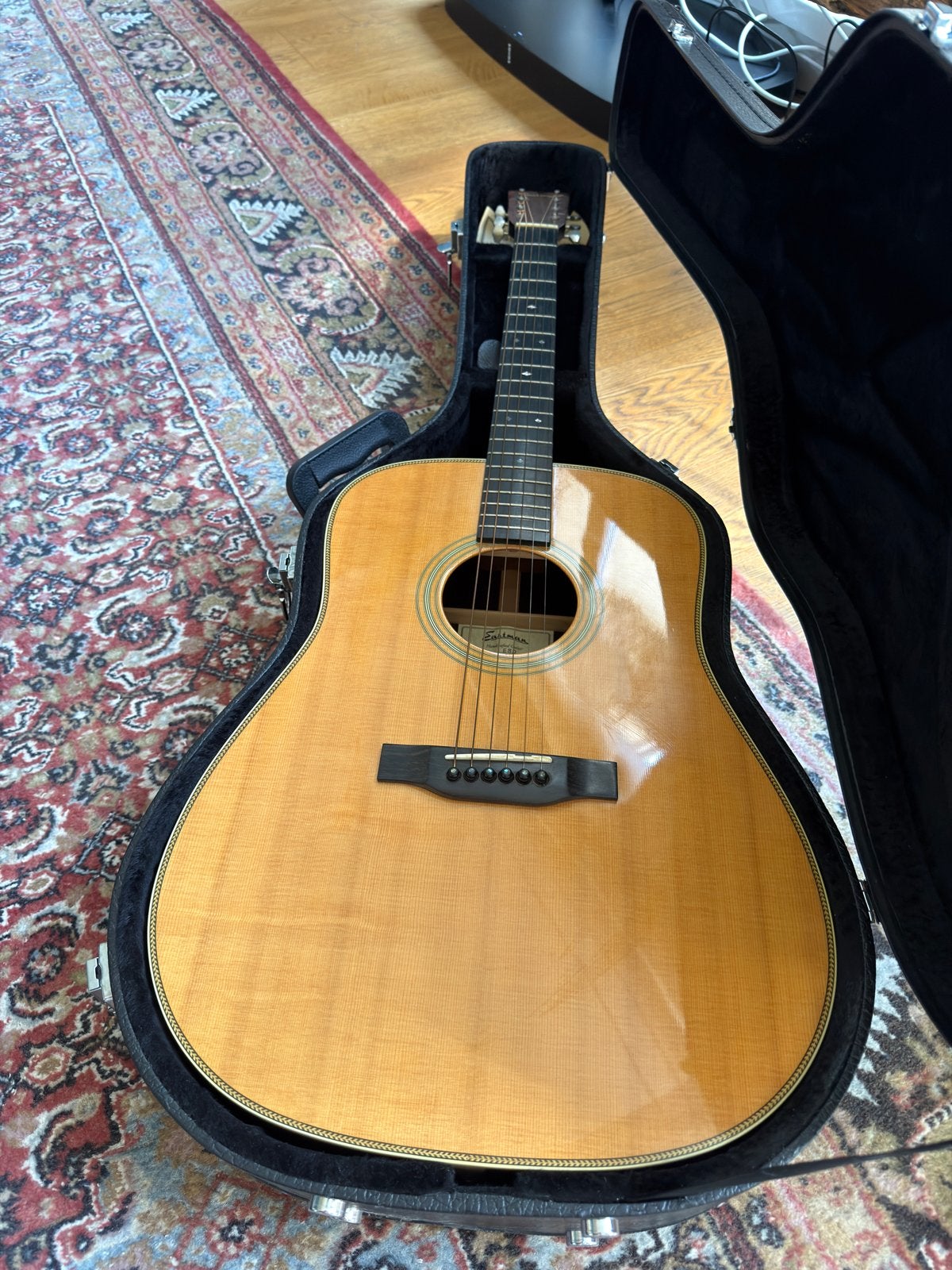 Eastman E8D Western gitaar met massief sparren bovenblad, Ophalen, Gebruikt, Western- of Steelstringgitaar, Met koffer