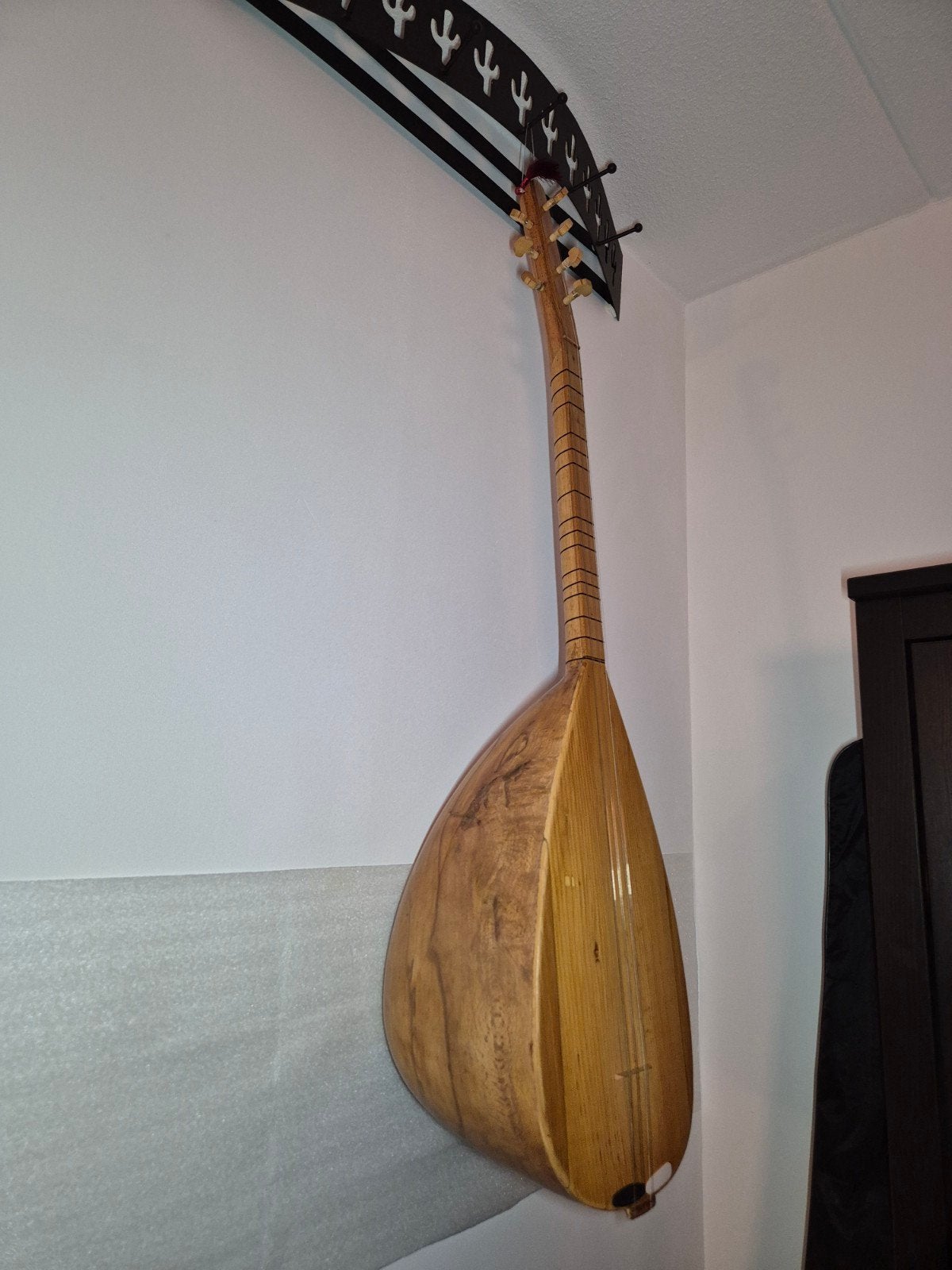 Kısa sap RE kesik baglama-saz, keser oyması gürgen, 43 cm, Ophalen of Verzenden, Gebruikt, Luit, Saz of Bouzouki