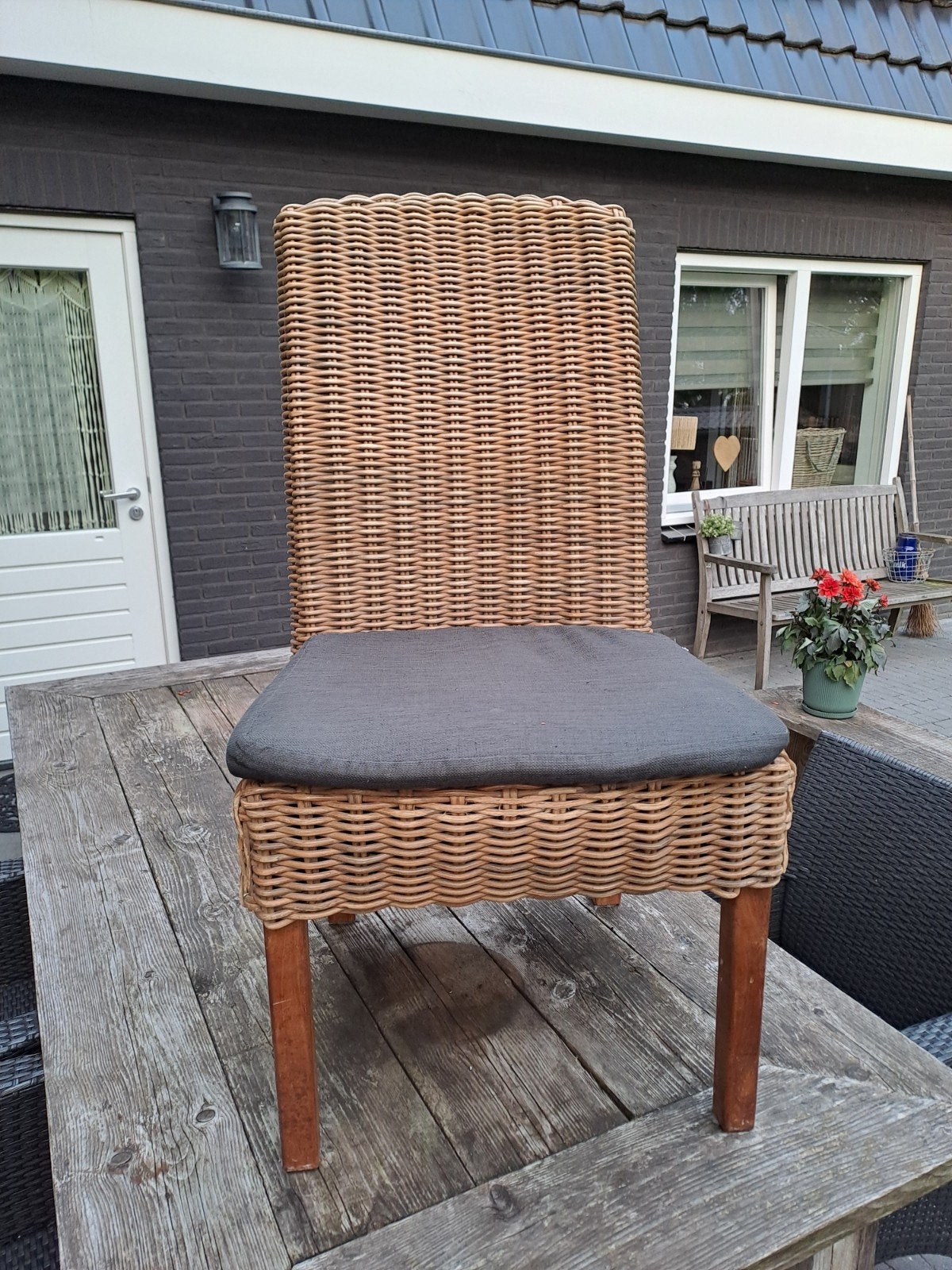 Rotan stoelen met kussen - 4 stuks, Ophalen, Gebruikt, Bruin, Stof