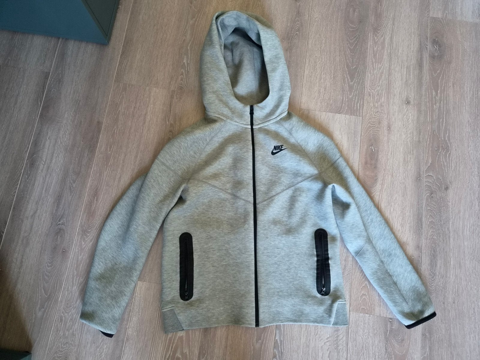 Nike Tech Fleece Vest Maat 164 (XL), Jongen of Meisje, Trui of Vest, Ophalen of Verzenden, Zo goed als nieuw