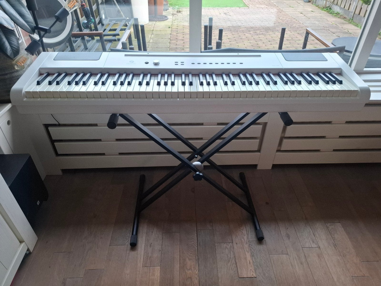 Fazley FSP-500 Digitale Piano met Standaard en Boekjes, Muziek en Instrumenten, Ophalen, Piano