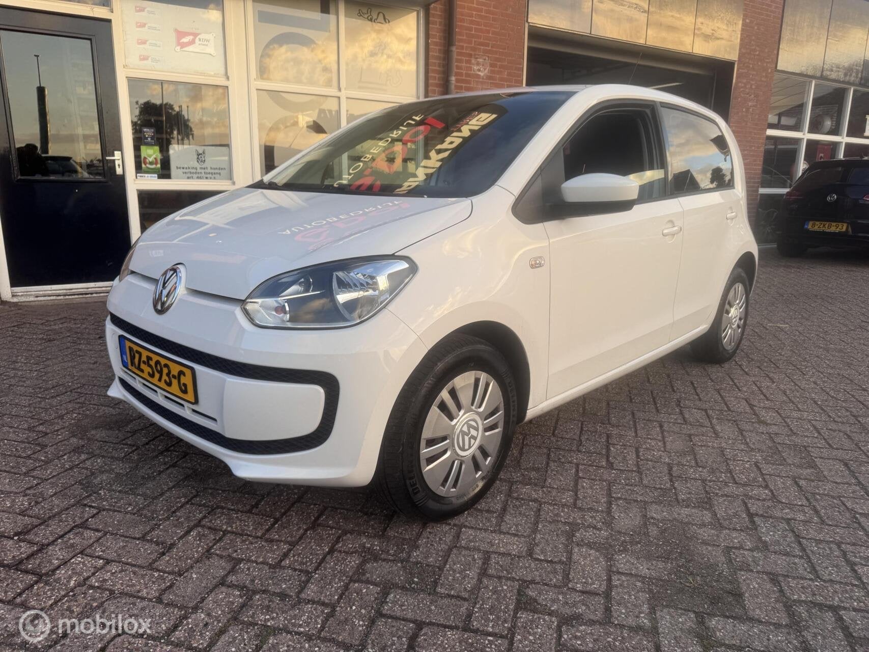 Foto 14 van Volkswagen Up! 1.0 move up! BlueMotion