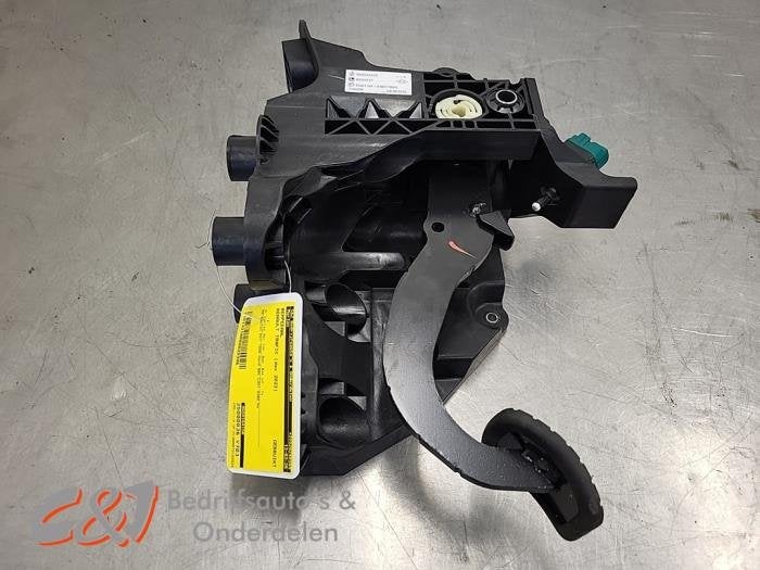 Rempedaal van een Renault Trafic, Gebruikt, -, Renault, -