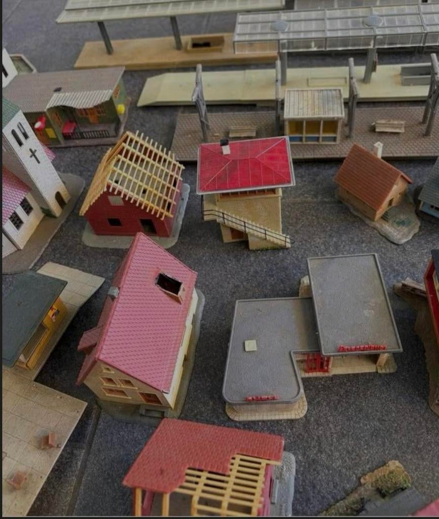 Gezocht: Gratis Märklin huisjes, rails, treinen Parkstad, Ophalen, Gebruikt, Brug, Tunnel of Gebouw, Märklin