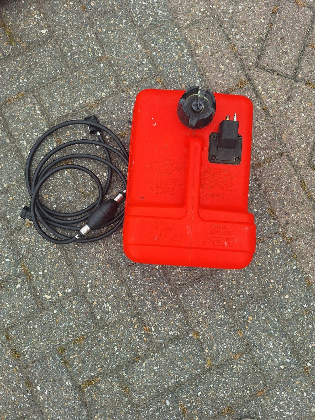 2 benzinetanks, 12 en 25 liter, Watersport en Boten, Ophalen, Gebruikt, Motor en Techniek, Zeilboot of Motorboot