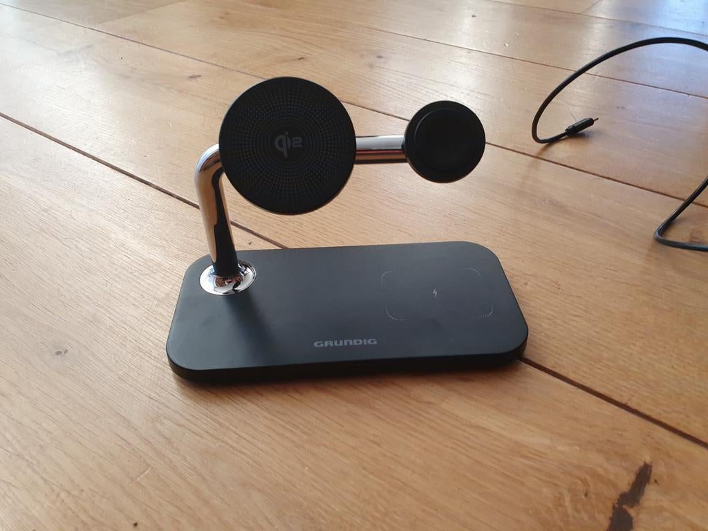 3-in-1 Draadloze Oplader voor AirPods, Telefoon en Horloge, Ophalen of Verzenden, Nieuw