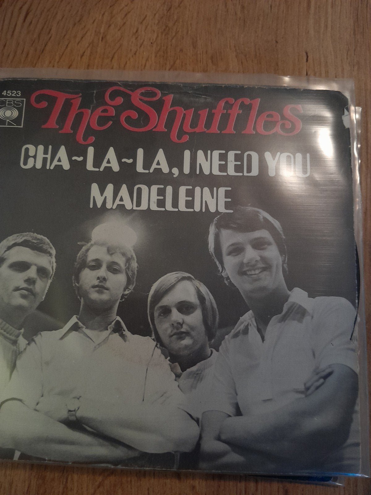 the shuffles 7inch cha la la i need you, Ophalen of Verzenden, Zo goed als nieuw, Pop
