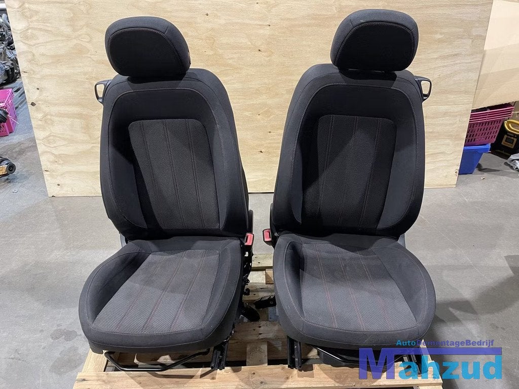 OPEL CORSA D rechts stoel achterbank 3 deurs zwart sport, Auto-onderdelen, Gebruikt, Opel Automobile GmbH, Ophalen of Verzenden
