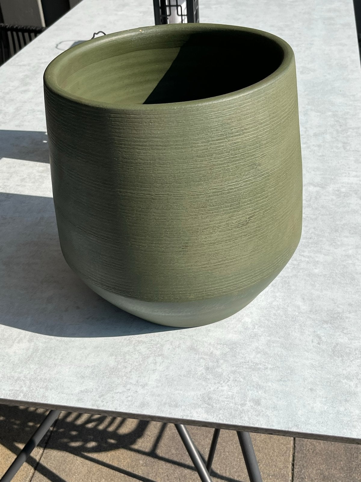Groene bloempot voor binnen - Mica Decorations, Ophalen, Rond, Binnen, Zo goed als nieuw