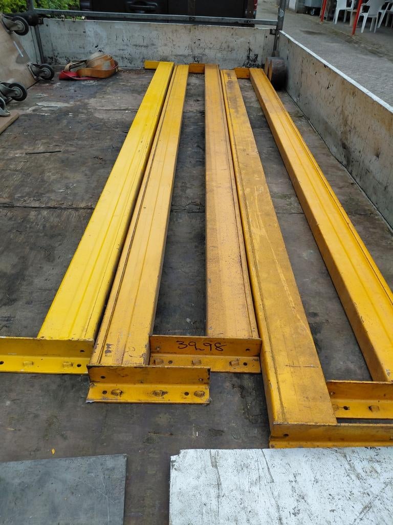 Palletstelling tussen leggers, Ophalen of Verzenden, 100 cm of meer, 60 cm of meer