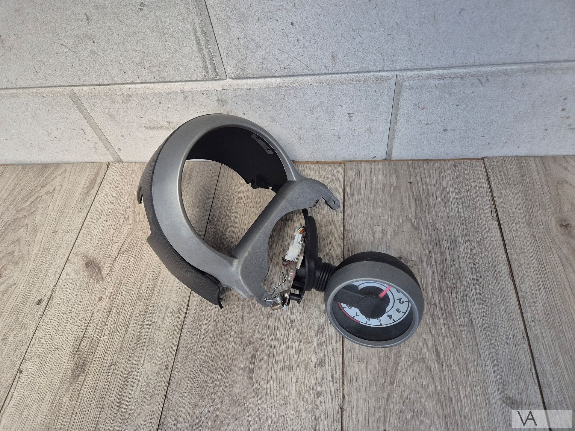 Toerenteller met kap van Peugeot 107 Citroen C1 Toyota Aygo, Auto-onderdelen, Gebruikt, -, -, Ophalen of Verzenden