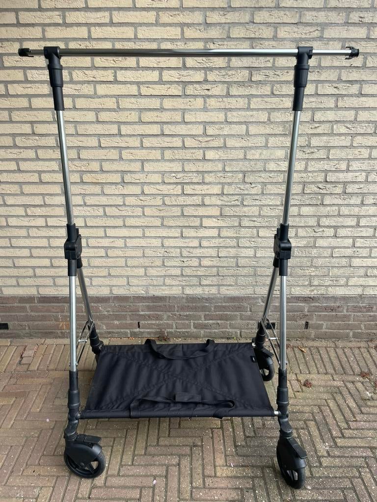 Soopl kledingrek. Rijbaar met grote wielen, Ophalen of Verzenden, Met wielen, Gebruikt