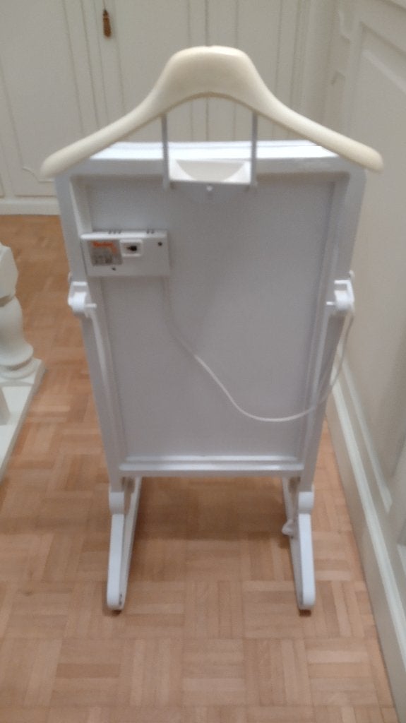 verwarmde kostuum of kledij ophanger, Ophalen, Zo goed als nieuw, Bovenkleding