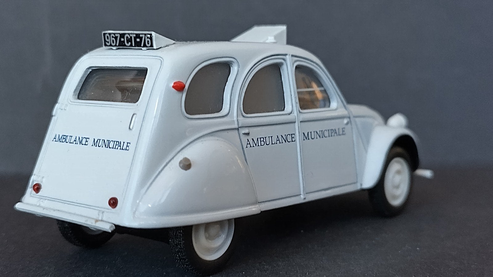 Citroen 2cv Ambulance 1:43 Norev Pol, Auto, ., Norev, Ophalen of Verzenden