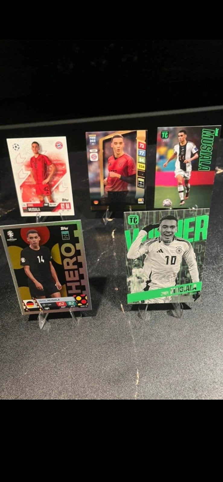 5x Jamal Musiala Topps Match Attax kaarten München / DL, Ophalen of Verzenden, Zo goed als nieuw, Buitenlandse clubs, Spelerskaart
