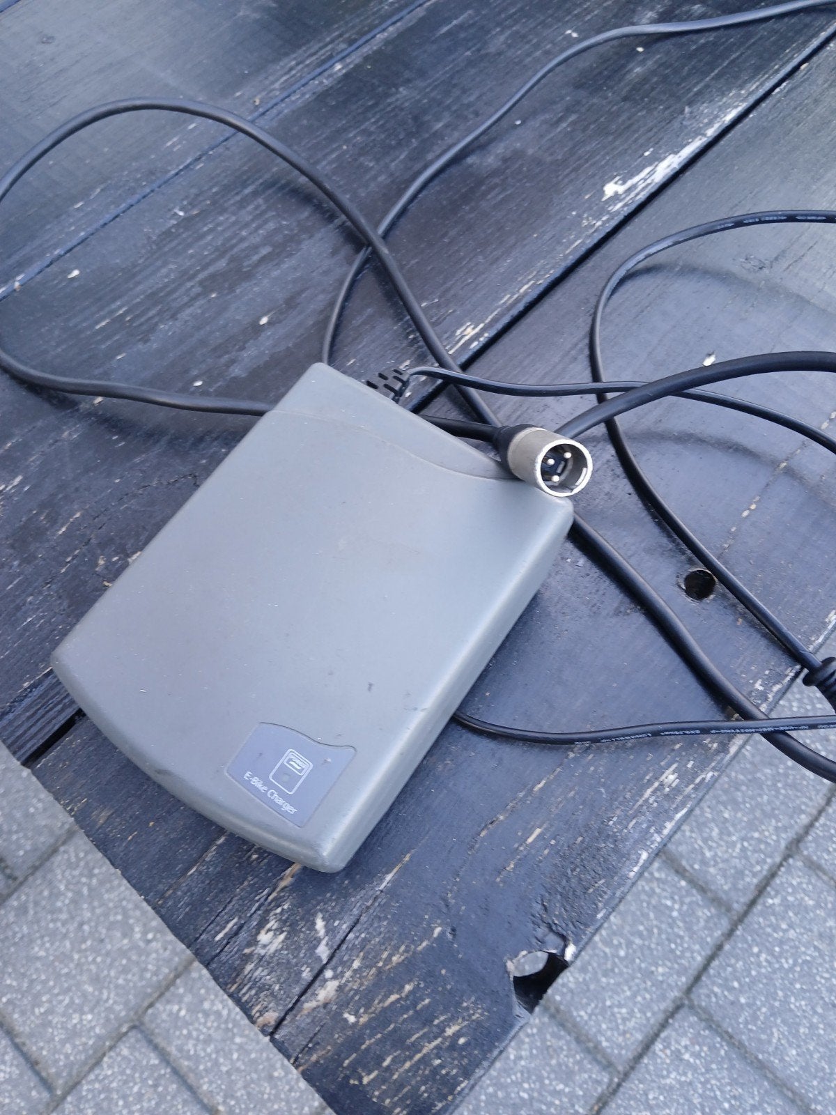 Te koop accu oplader voor e bike, Fietsen en Brommers, Ophalen