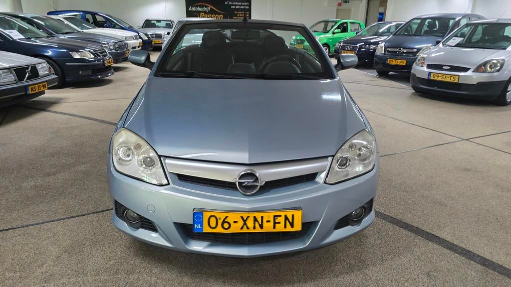 Opel Tigra TwinTop 1.4-16V Sport 103.000dkm! Nap!, Auto's, Opel, Voorwielaandrijving, Gebruikt, 4 cilinders, Cabriolet