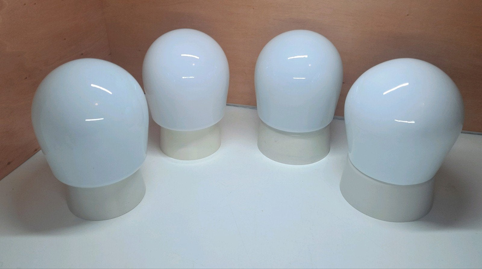 4 vintage bauhaus stijl druppel lampen, lees de beschrijving, Huis en Inrichting, Zo goed als nieuw, Wit, Plafondlamp, Glas