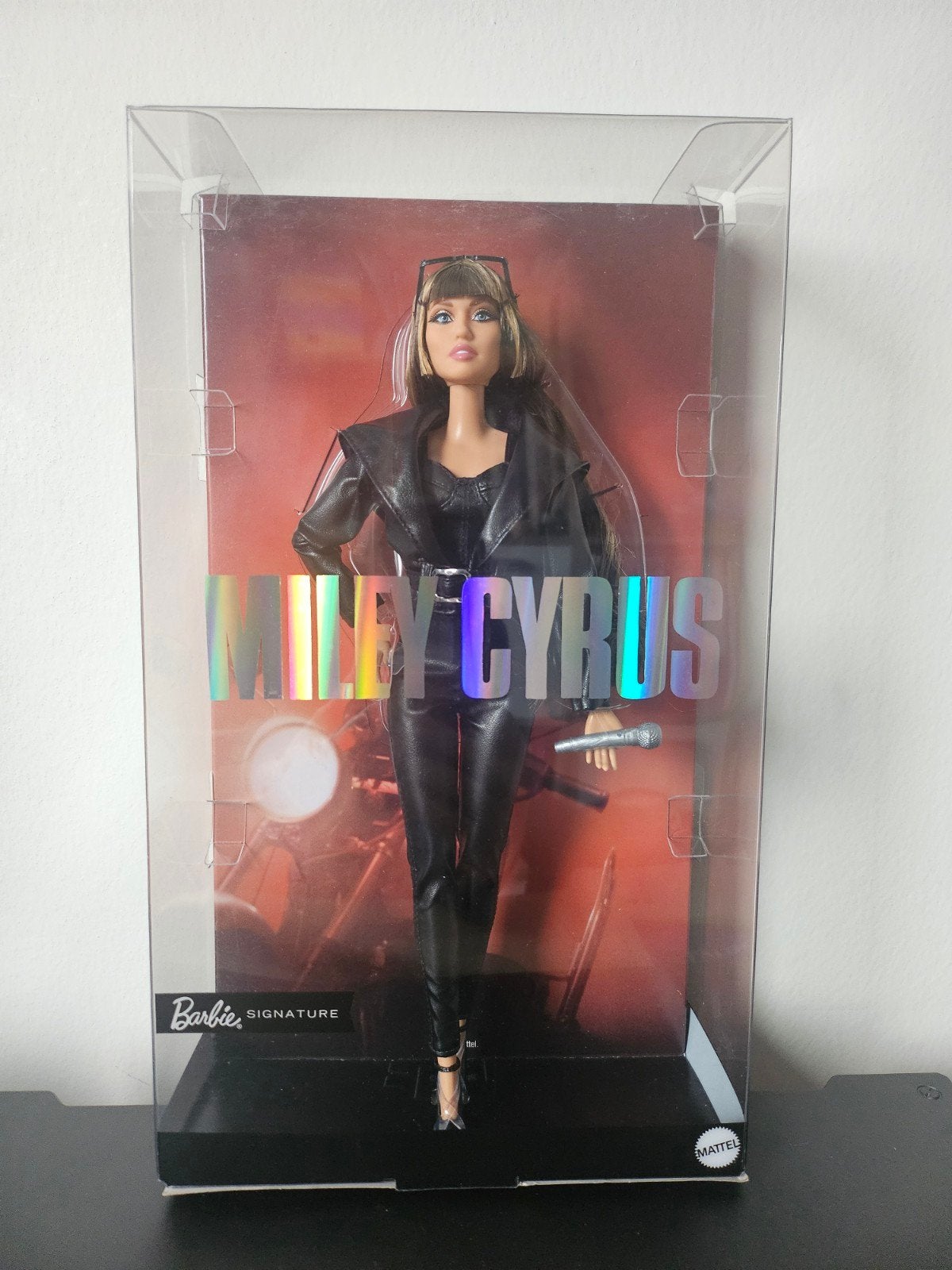 Nieuw: Barbie Signature Miley Cyrus Barbie - Mattel JJY06, Verzamelen, Verzenden, Nieuw, Fashion Doll