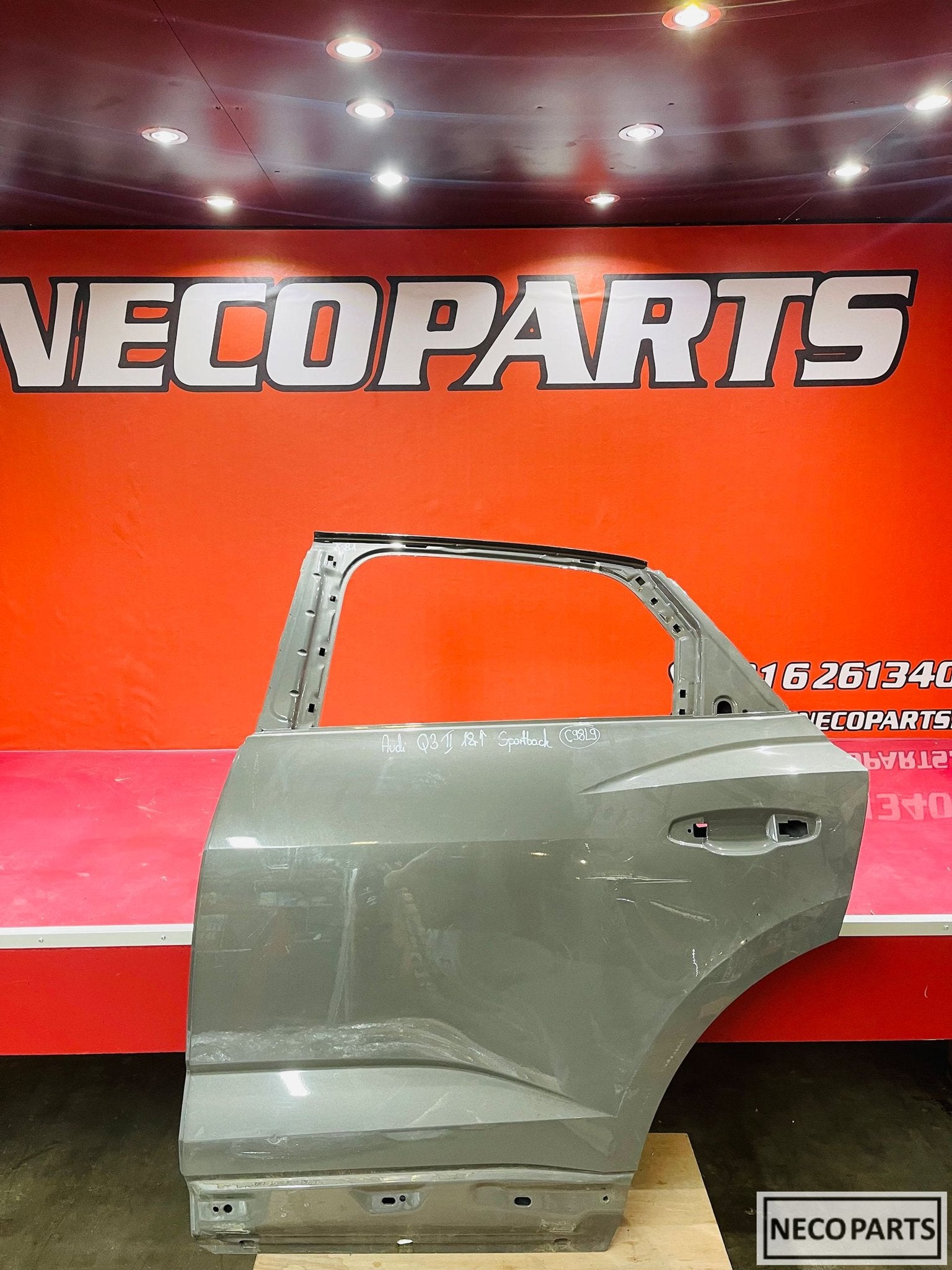 AUDI Q3 83A PORTIER DEUR ORIGINEEL ALLES LEVERBAAR, Gebruikt, -, -, Bumper