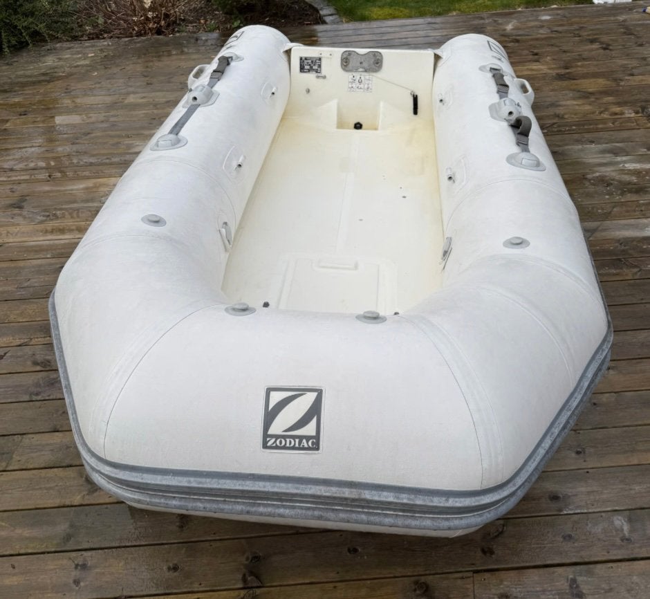 Zodiac Yachtline 310 met polyester bodem, Watersport en Boten, Ophalen, Gebruikt