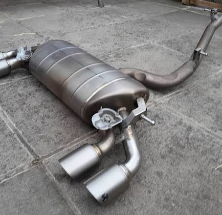 Golf 7 / 7,5 / T roc / s3 Akrapovic uitlaat, Auto-onderdelen, Uitlaatsystemen, Ophalen, Gebruikt