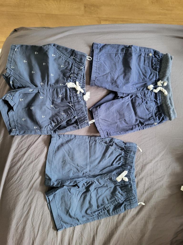 Korte broekjes, Kinderen en Baby's, Kinderkleding | Maat 92, Ophalen of Verzenden, Zo goed als nieuw