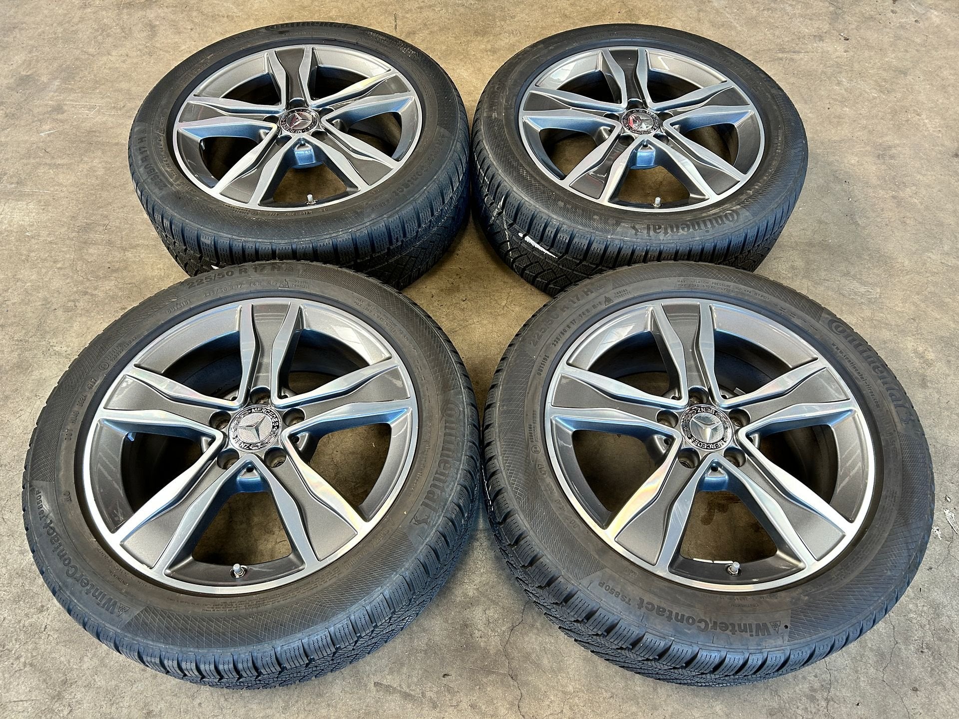 17 inch originele velgen + winterbanden MB C klasse W205, Auto-onderdelen, Gebruikt, -, -, Banden en Velgen