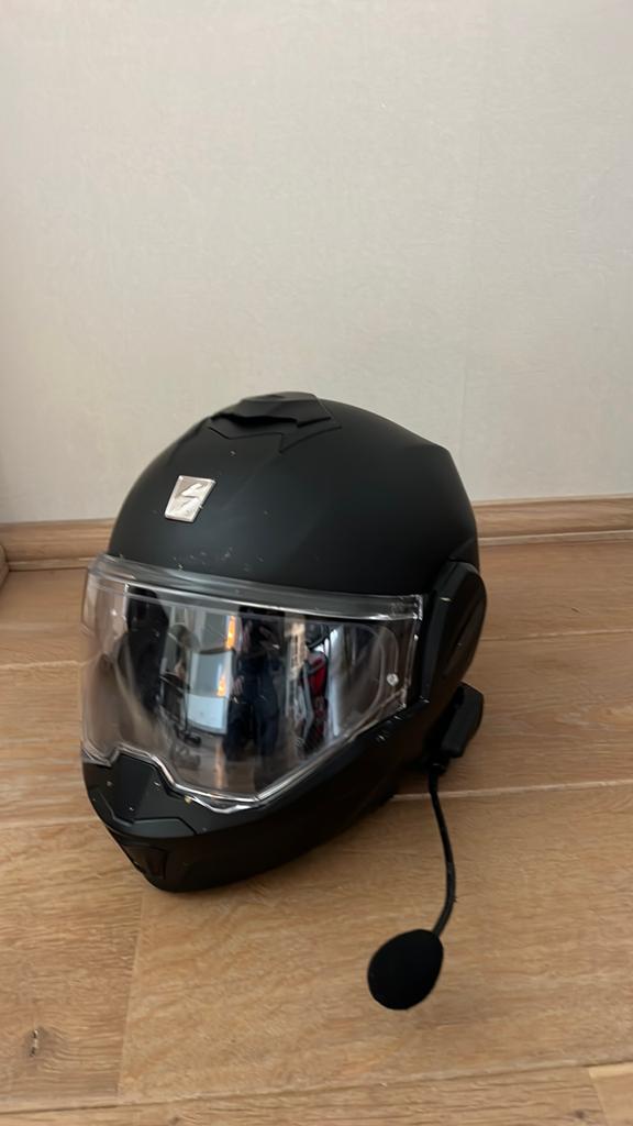 Scorpion exo tech mat zwart met intercom., Motoren, Ophalen, Tweedehands, Systeemhelm, Overige merken