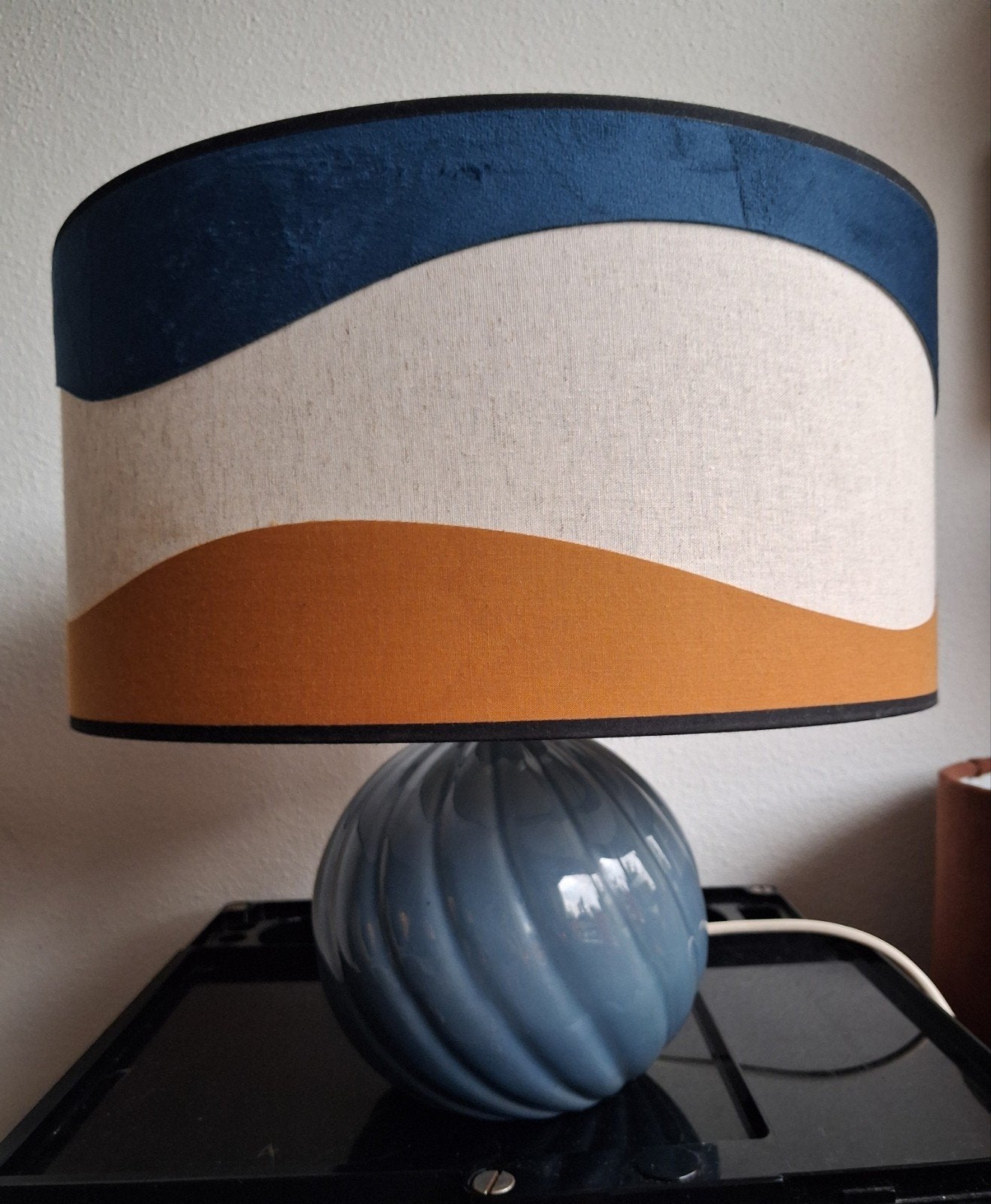 Frans Vintage design-icoon Kostka lamp & kap., Huis en Inrichting, Ophalen of Verzenden, Tafellamp