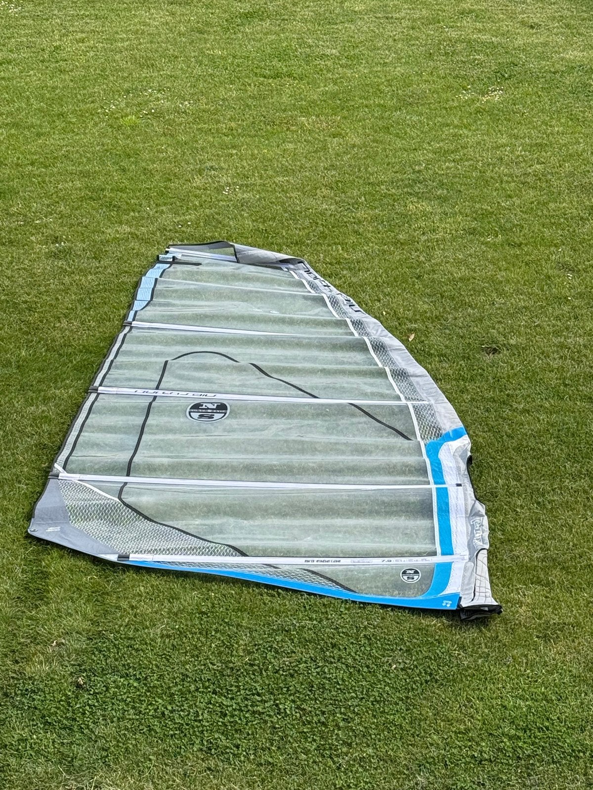 North Sail natural surfzeil 7.5 m² - Zo goed als nieuw, 6.5 m² tot 8 m², Zo goed als nieuw, Zeil, Ophalen