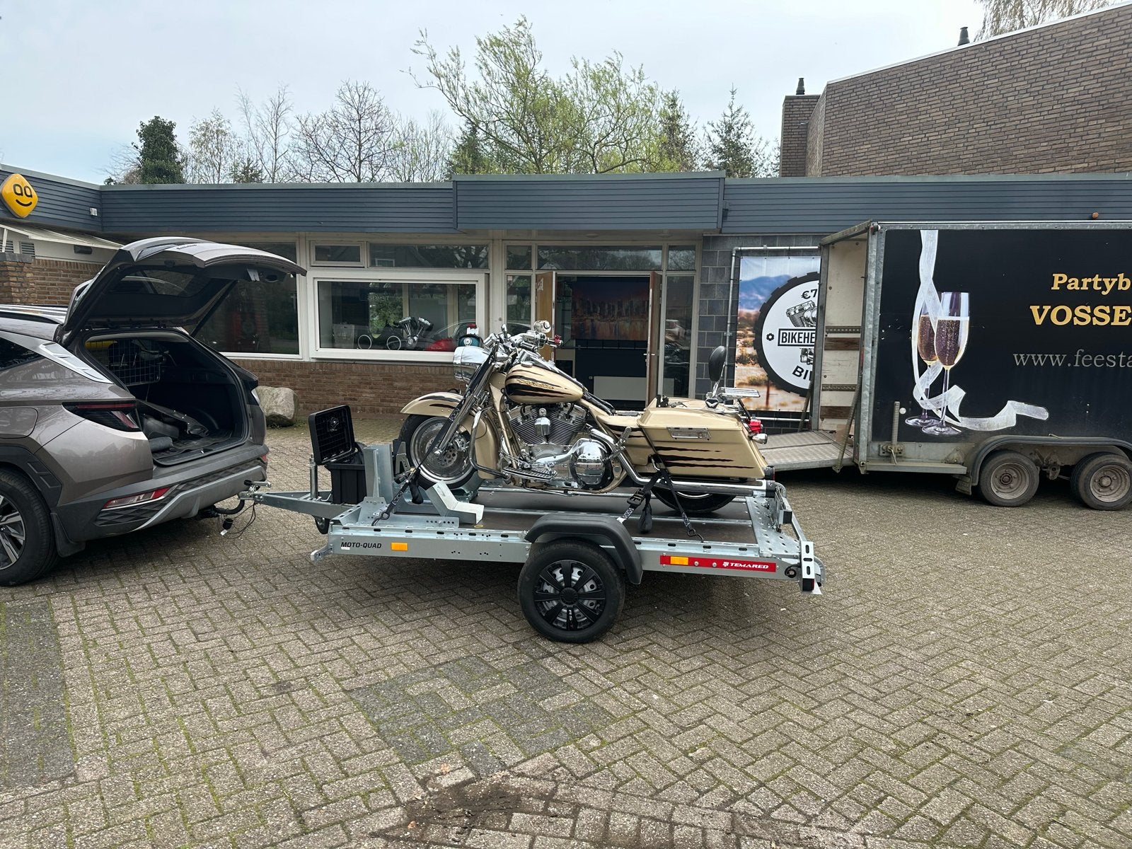 TEMARED  Motortrailer 750kg , hydraulisch zakkend, Ophalen, Zo goed als nieuw