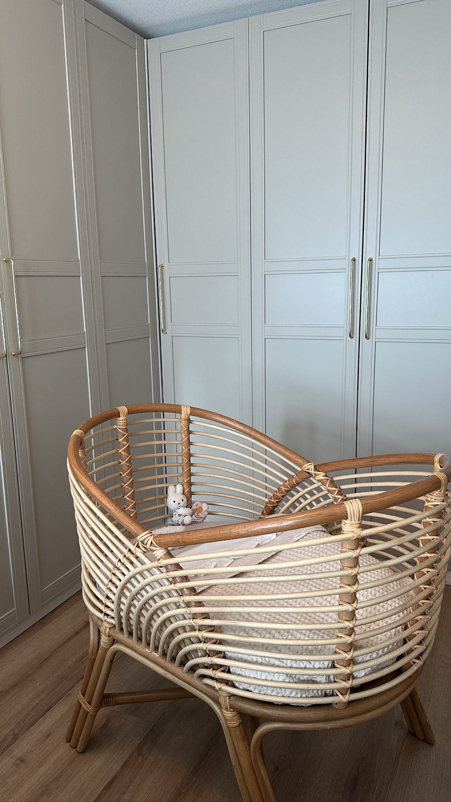 Rotan wieg in zeer goede staat, per direct ophalen, Ophalen, Zo goed als nieuw, Wieg